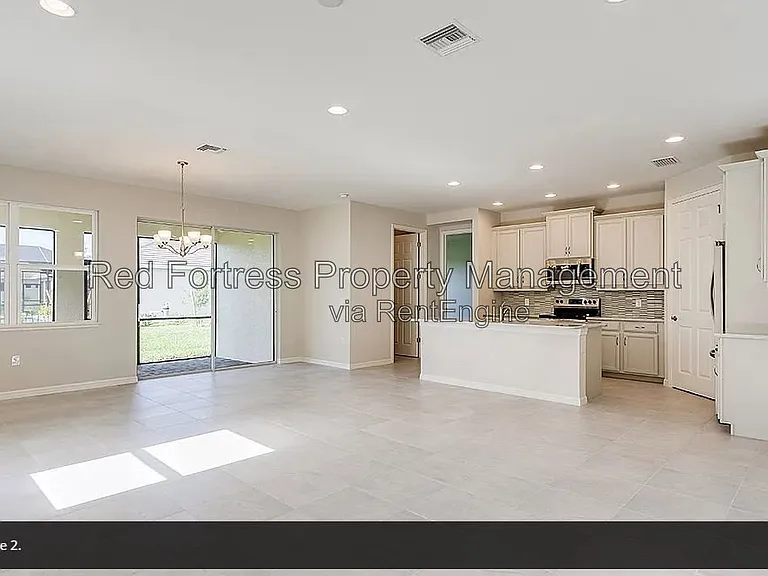15240 Floresta Ln — Photo 15