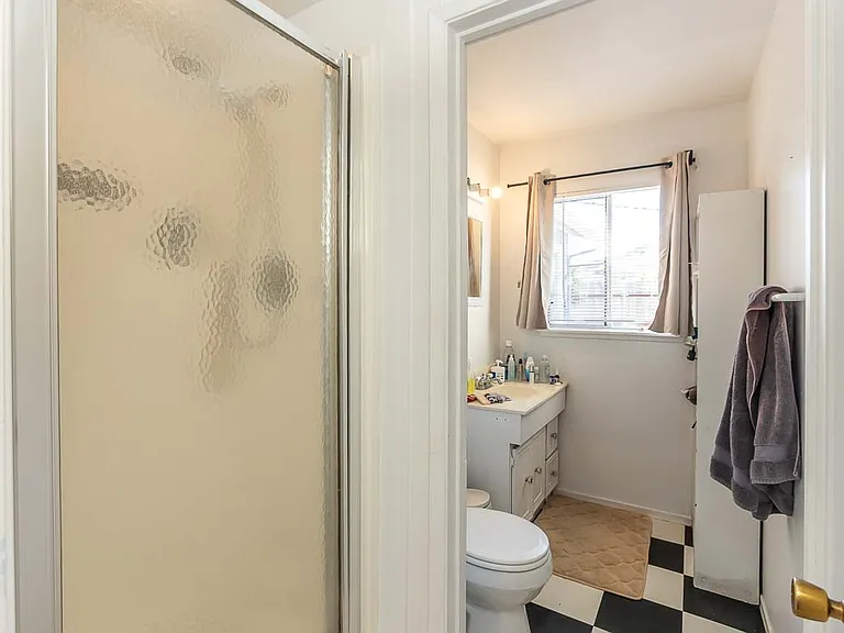 512 Dartmouth Dr — Photo 9