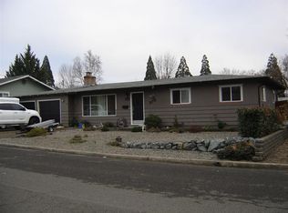 210 Windsor Way, Central Pt, OR 97502