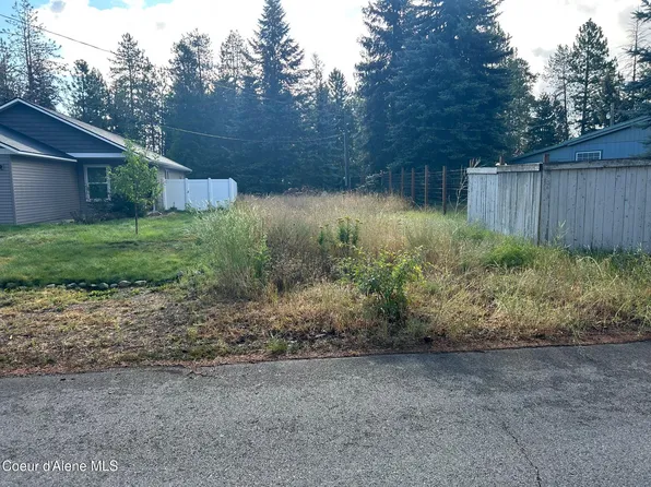 32530 N 8th Ave, Spirit Lake, ID 83869
