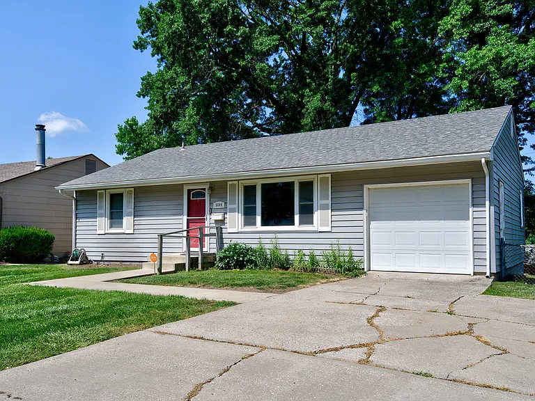 6604 N Campbell St — Photo 14
