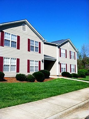 2nd image of 17 Meadowood Glen Way APT B