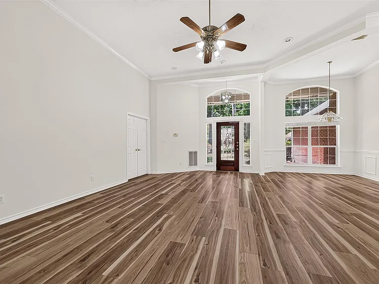 2314 Carriage Run E — Photo 6