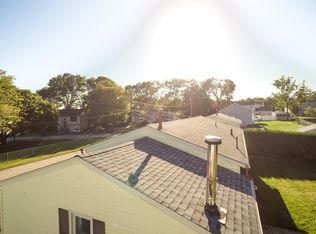 67 Beeckman Ave, Cranston, RI 02920