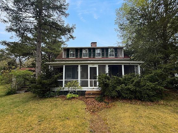2nd image of 18 Nickerson Rd