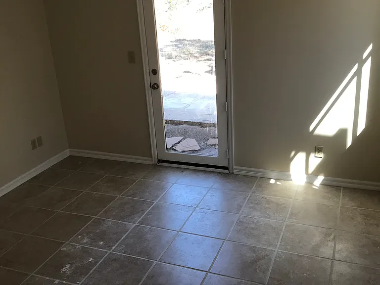 301 Timberline Dr — Photo 32