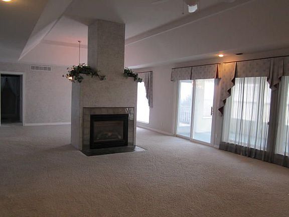 2nd image of 142 Homestead Ln