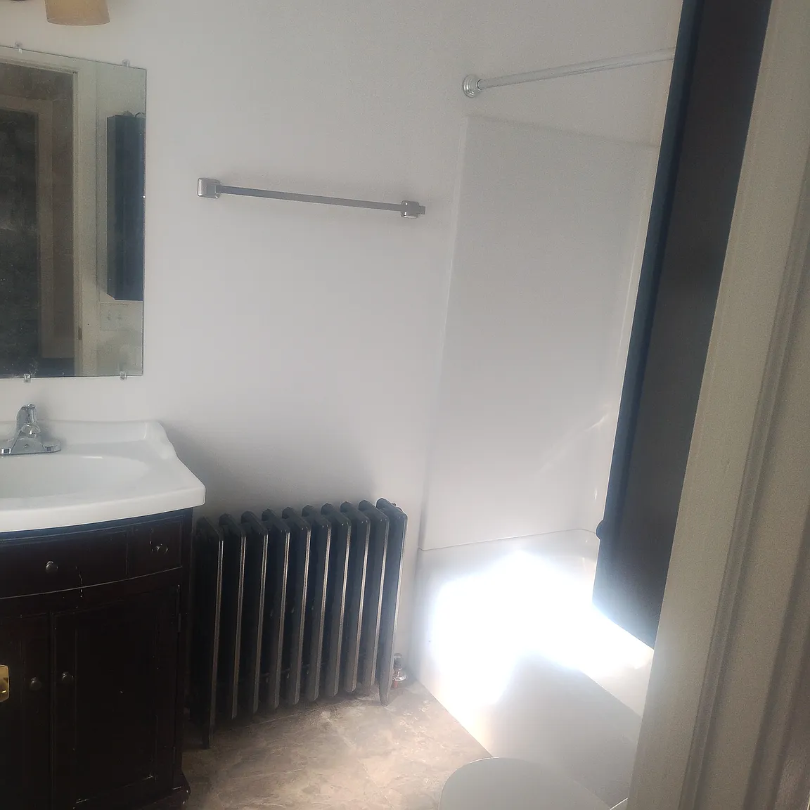 115 W Franklin St photo 1