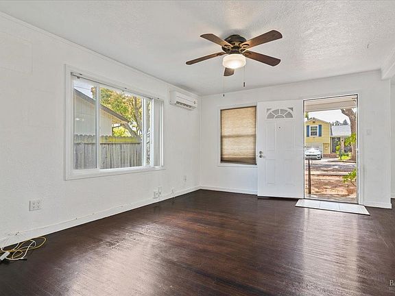 3rd image of 3024 Irwin Street
