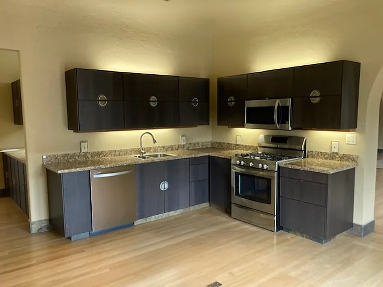 680 Cortes St — Photo 13