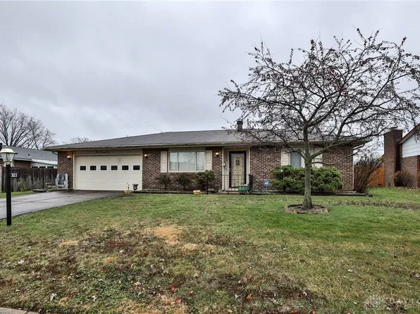 303 Highland Dr, Englewood, OH 45322