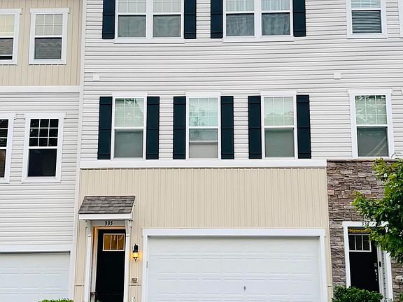 2nd image of 335 Dawson Pl