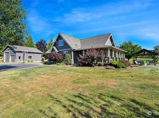 5275 Red Tree Ln, Bellingham, WA 98226