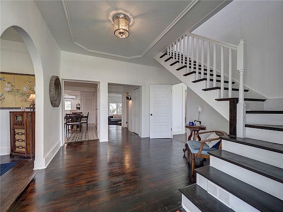 3rd image of 712 S Church St