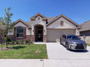 1657 Victoria Dr, Saginaw, TX 76131