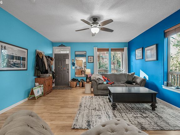 3rd image of 38915 Sandy Hts