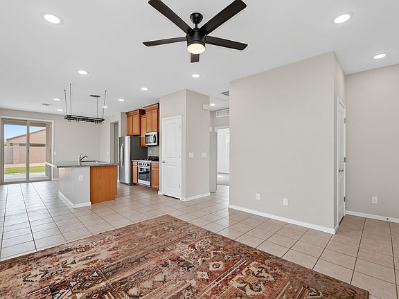 4th image of 3629 E Archer Dr