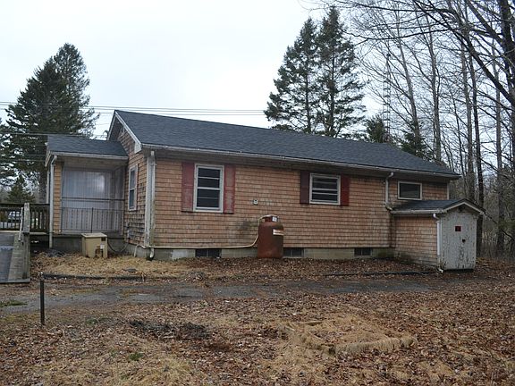 5th image of 135 Jacksonville Road