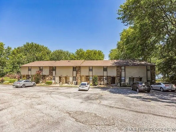 804 N 46th St, Grove, OK 74344