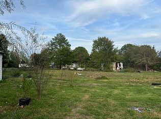 28 Roark Rd, Huntsville, TX 77320