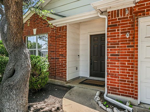 3rd image of 2111 Kimra Ln