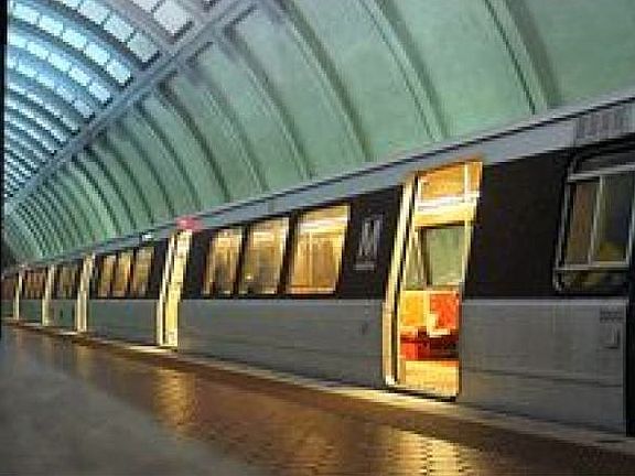 Metro-red 0.7 miles away