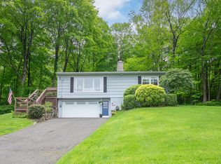 5 Old Bethel Rd, Newtown, CT 06470