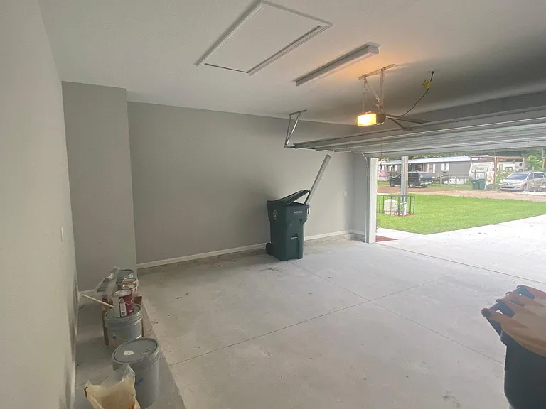 1737 Charlotte St — Photo 40