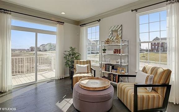4th image of 1491 Deer Pointe Dr #0801