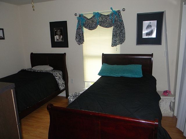 2nd image of 9547 Redwood Dr