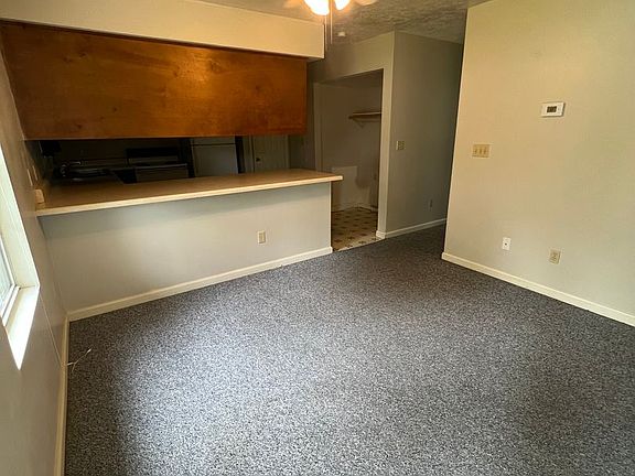 5th image of 405B Fonville St #0