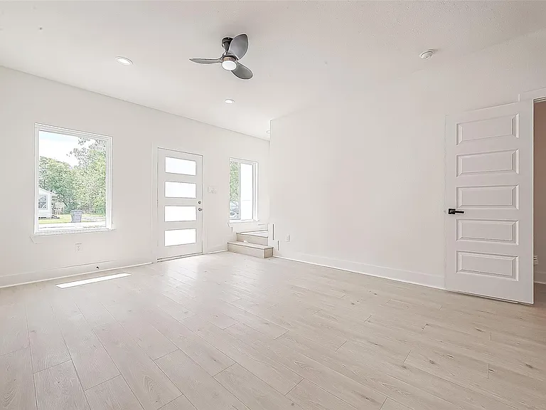 4135 Mallow St #A — Photo 6