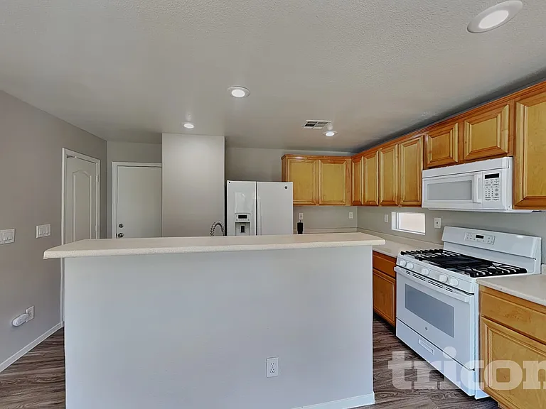 5969 Red Raspberry Ct — Photo 6