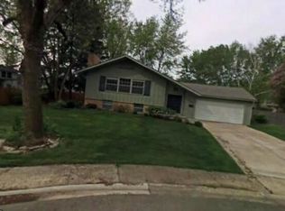 1057 Pecan Ct, Naperville, IL 60540