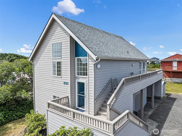 885 Ocean Shores Boulevard SW, Ocean Shores, WA 98569