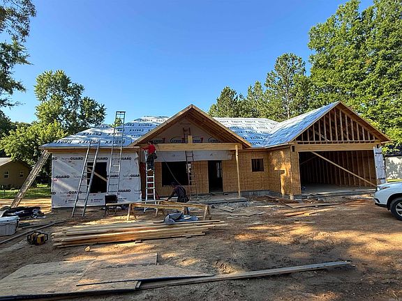 2nd image of 34 Hardin Ln
