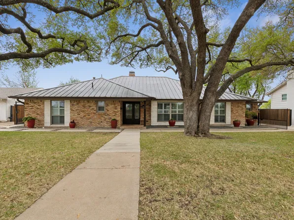 1608 Aden Rd, Fort Worth, TX 76116