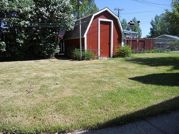 4th image of 1235 Boulevard Ave