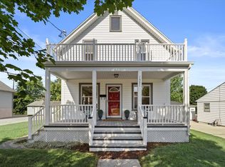 1327 13th Ave, Grafton, WI 53024