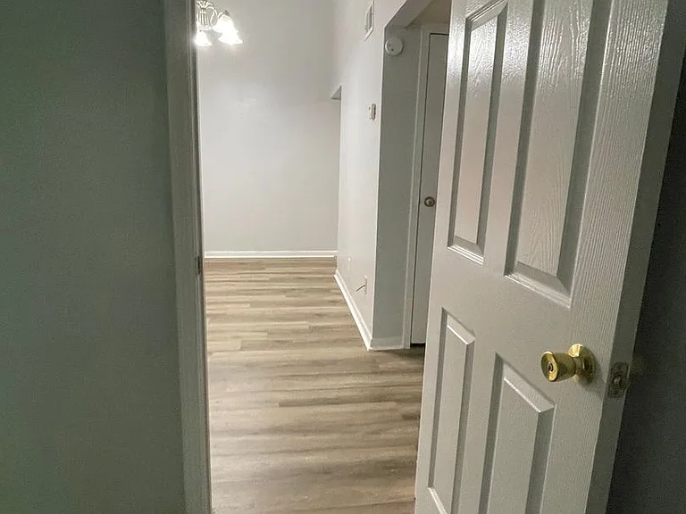 250 Little St #302B — Photo 11
