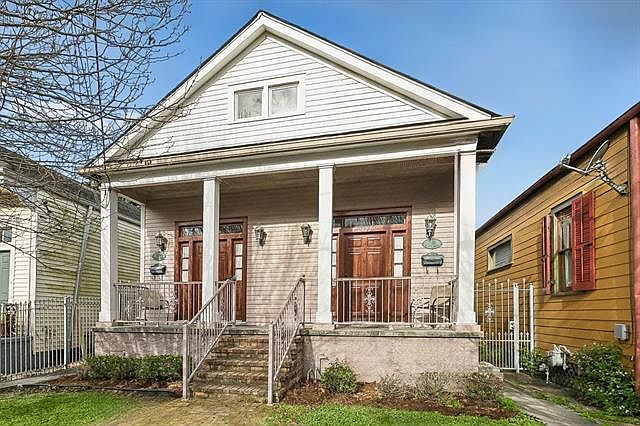 1st image of 2122 Valmont St