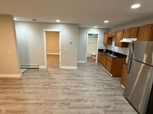 18 Harris St APT 1, Webster, MA 01570