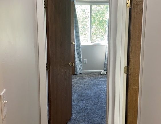 5th image of 1420 Lake Pointe Way APT 6