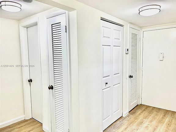 5th image of 9159 SW 77th Ave APT 113