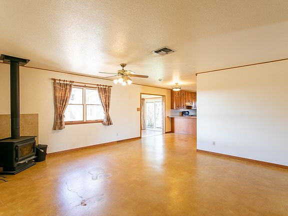 4th image of 103 W Driftwood Dr