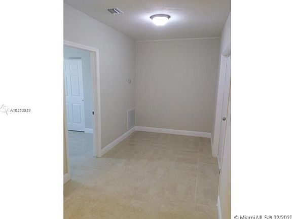 3rd image of 214 Salamanca Ave APT 2