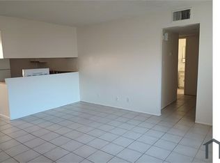 6000 Bromley Ave APT 3, Las Vegas, NV 89107