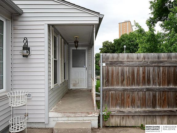 5th image of 1016 S 52nd St
