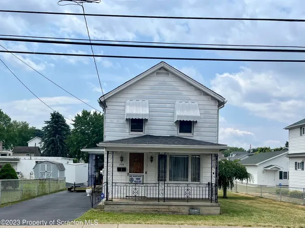 646 Sanderson St, Throop, PA 18512