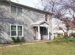 1393 S Glen Cir APT C, Aurora, IL 60506